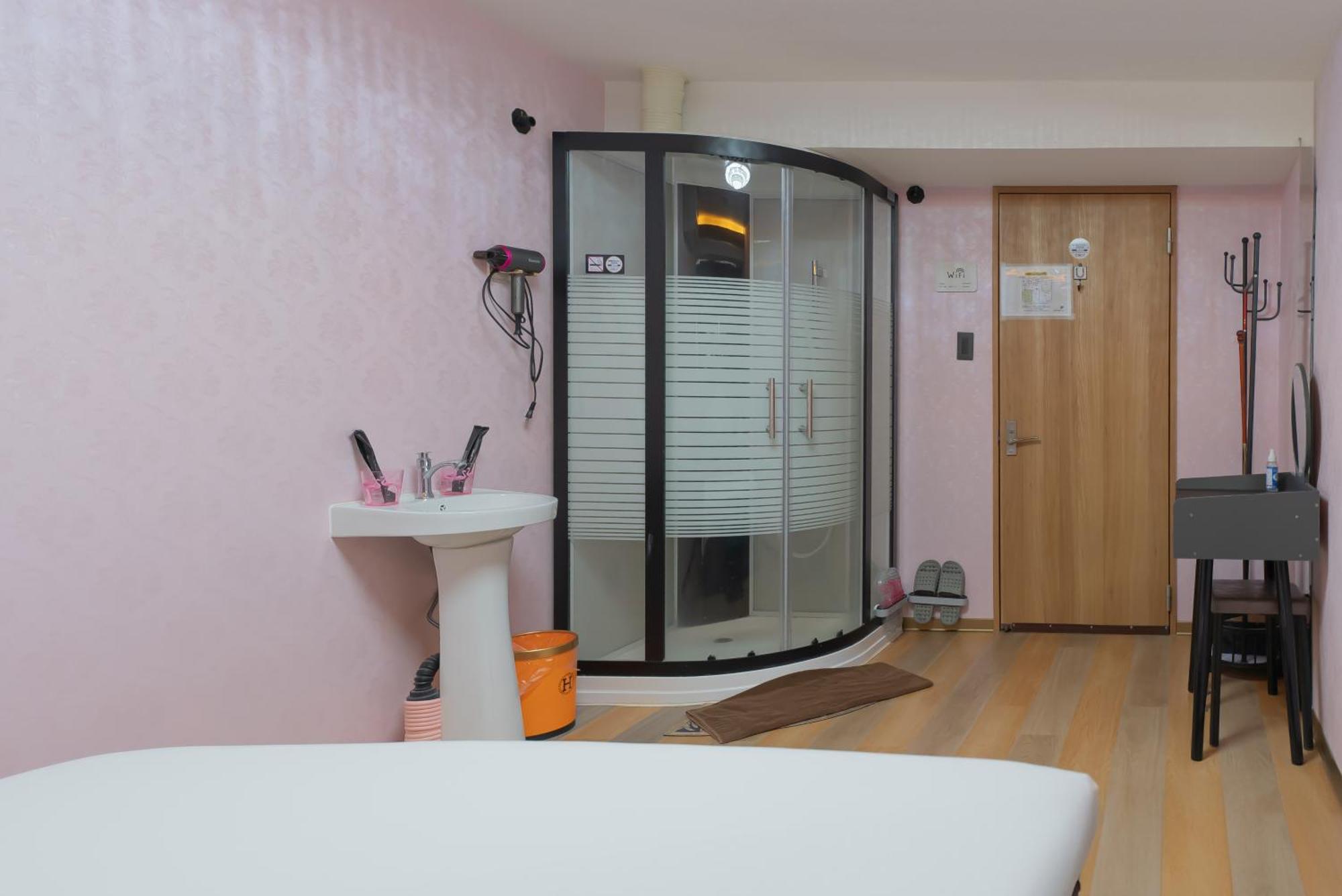 Akarenga House Aparthotel โตเกียว ภายนอก รูปภาพ